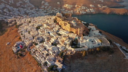 astypalea-second-home-modern-investor