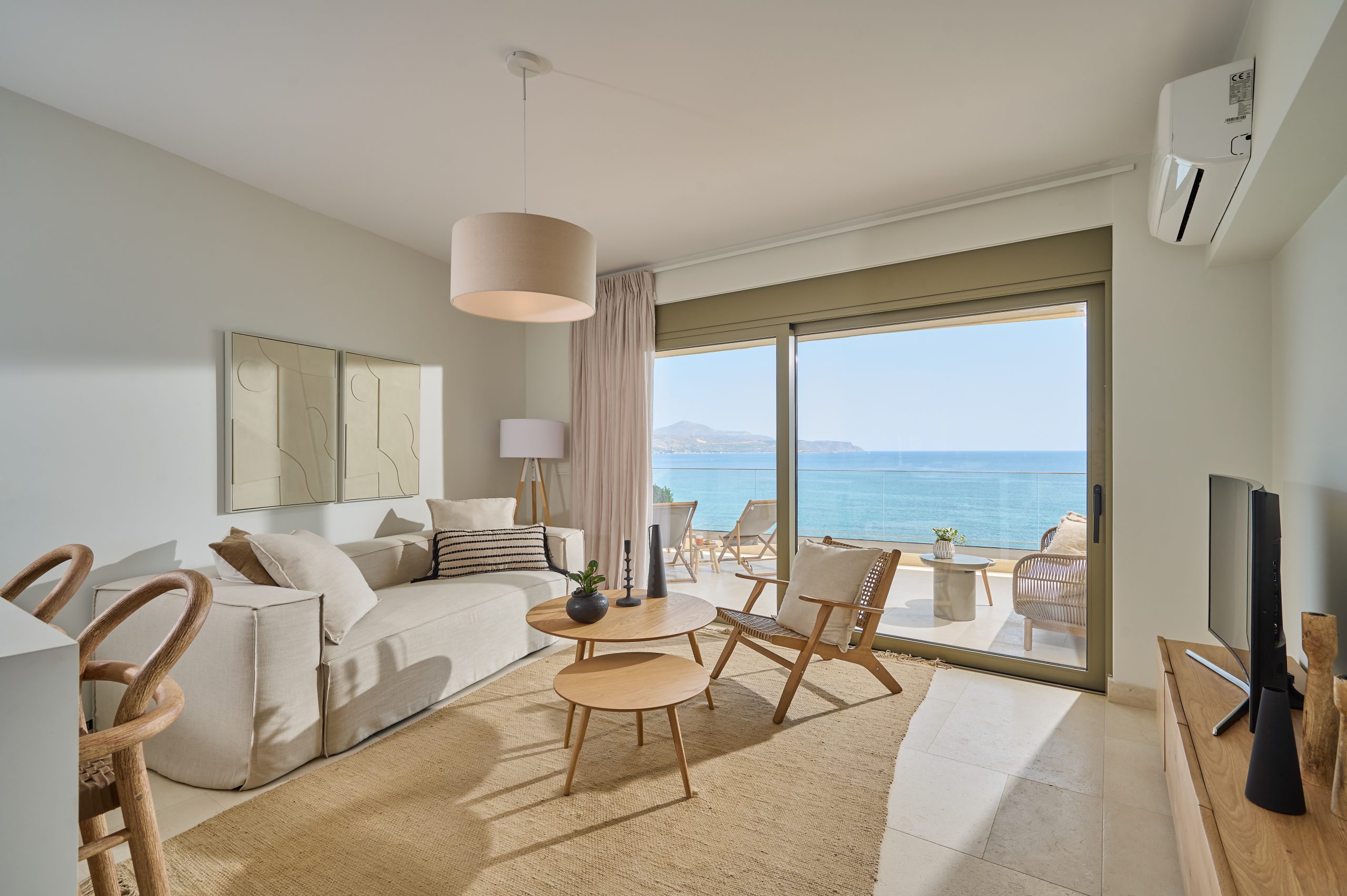 Why Modern Home Design in Greece Is Dominating Buyer Demand in 2025